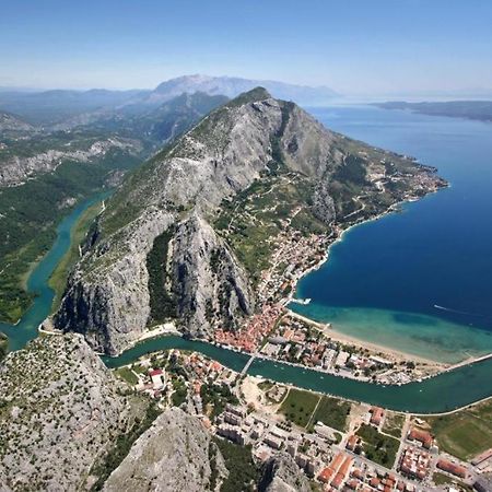 Apartments Boris Omiš Exteriör bild