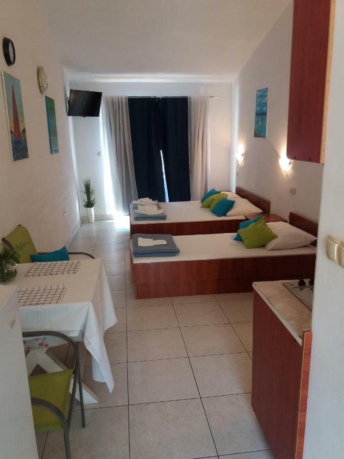 Apartments Boris Omiš Exteriör bild